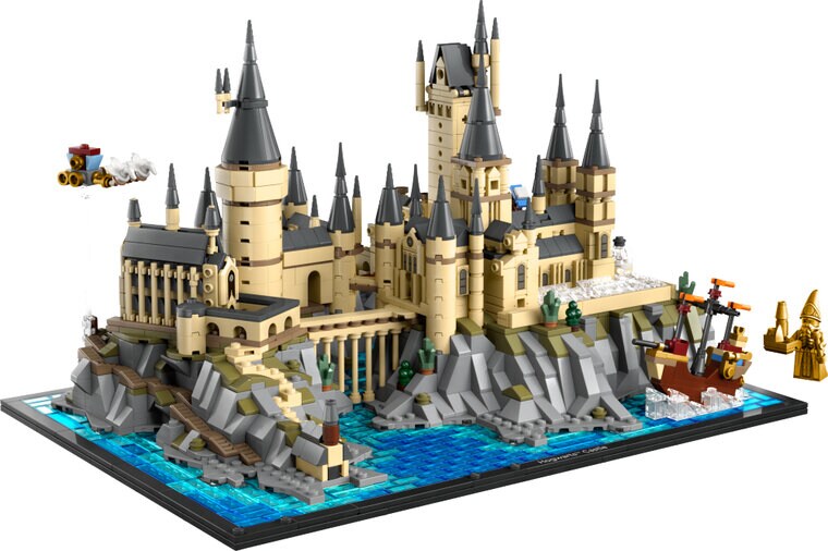 Product Image for LEGO Harry Potter - Hogwarts slott och område 18+