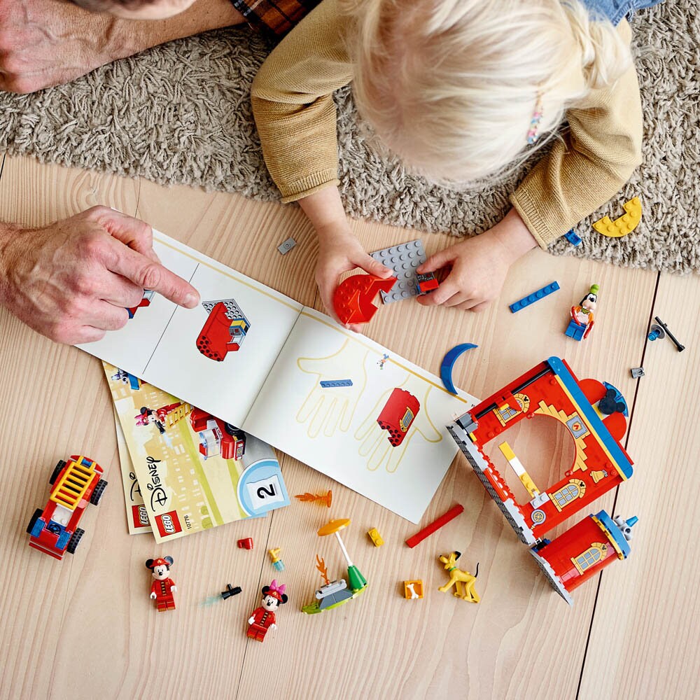 LEGO Musse och hans vänner - Brandstation och brandbil 4+