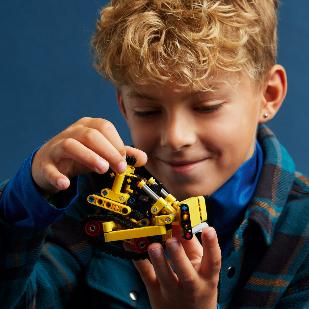 LEGO Technic - Tung bulldozer 7+