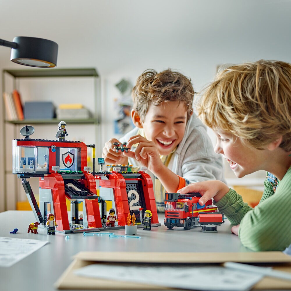 LEGO City - Brandstation med brandbil 6+