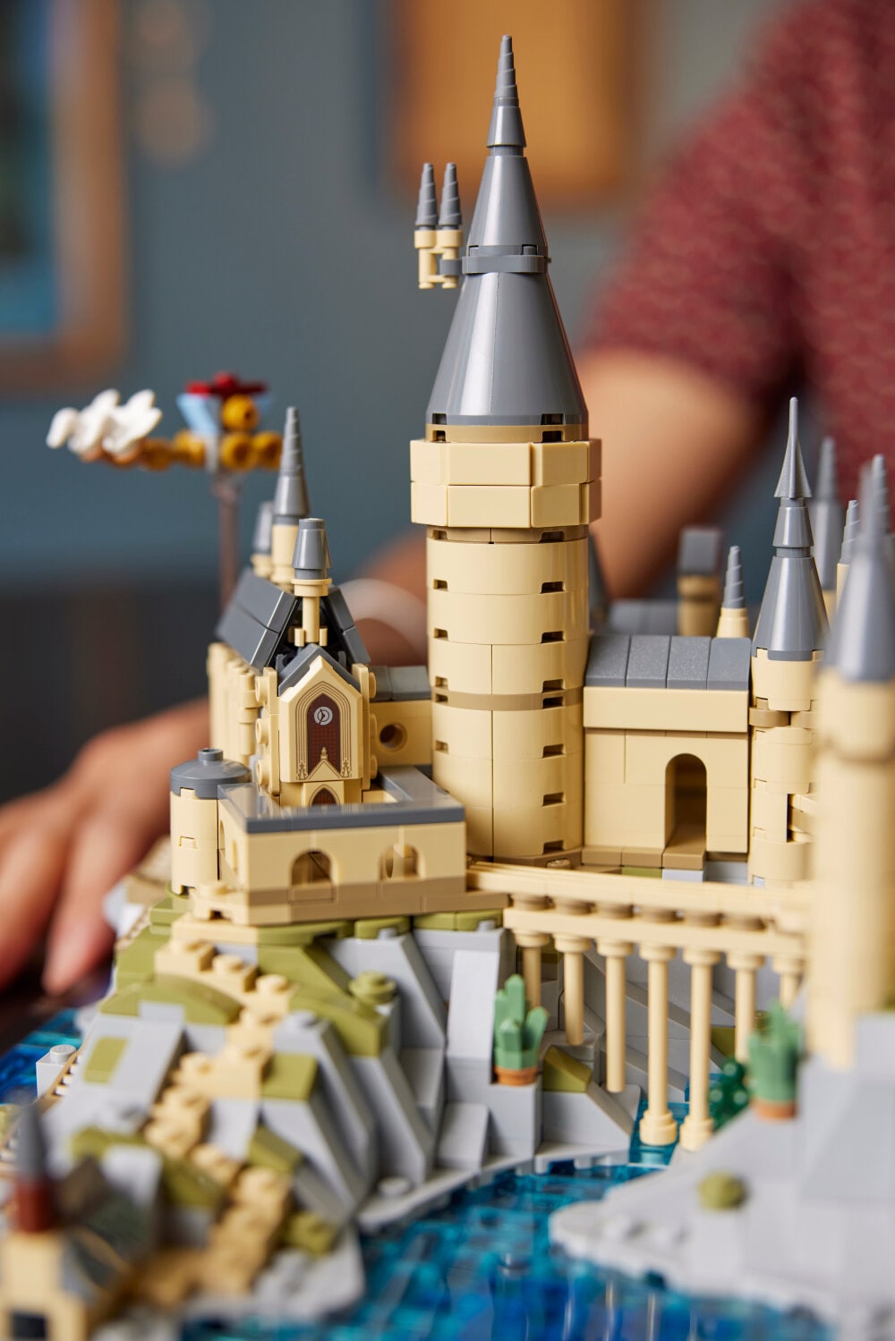 LEGO Harry Potter - Hogwarts slott och område 18+