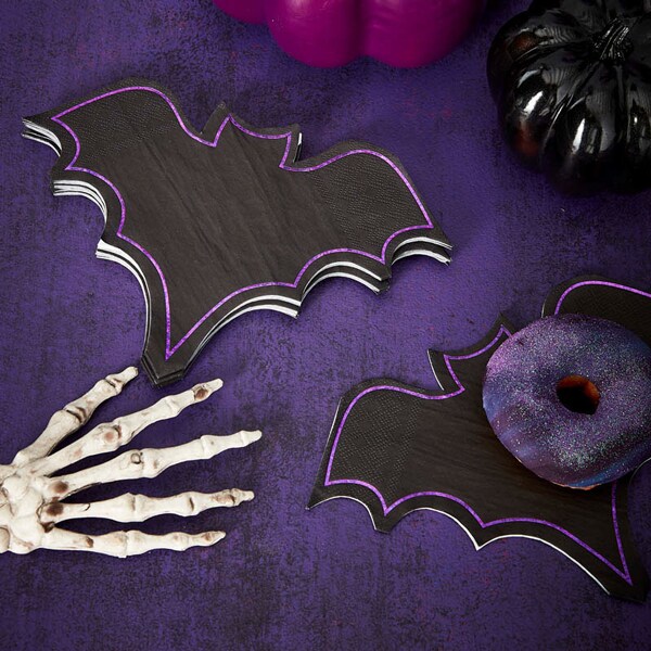 Servetter Bats med lila dekorkant av folie 16-pack