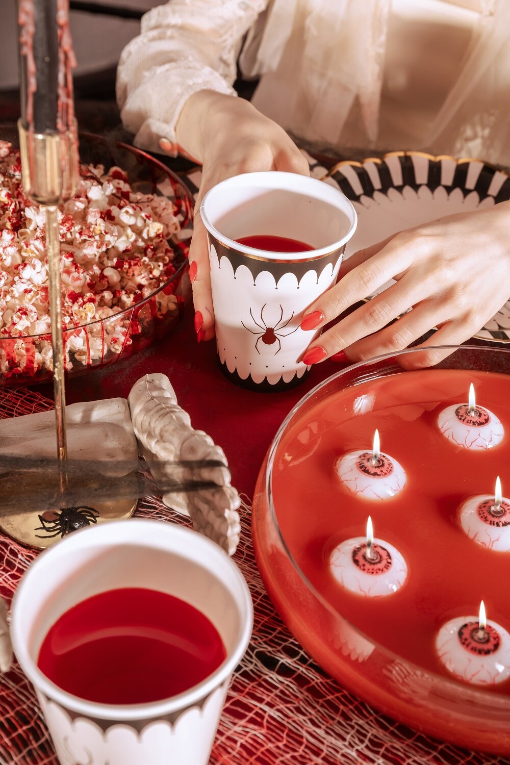 Halloweenmuggar med guldspindel 6-pack