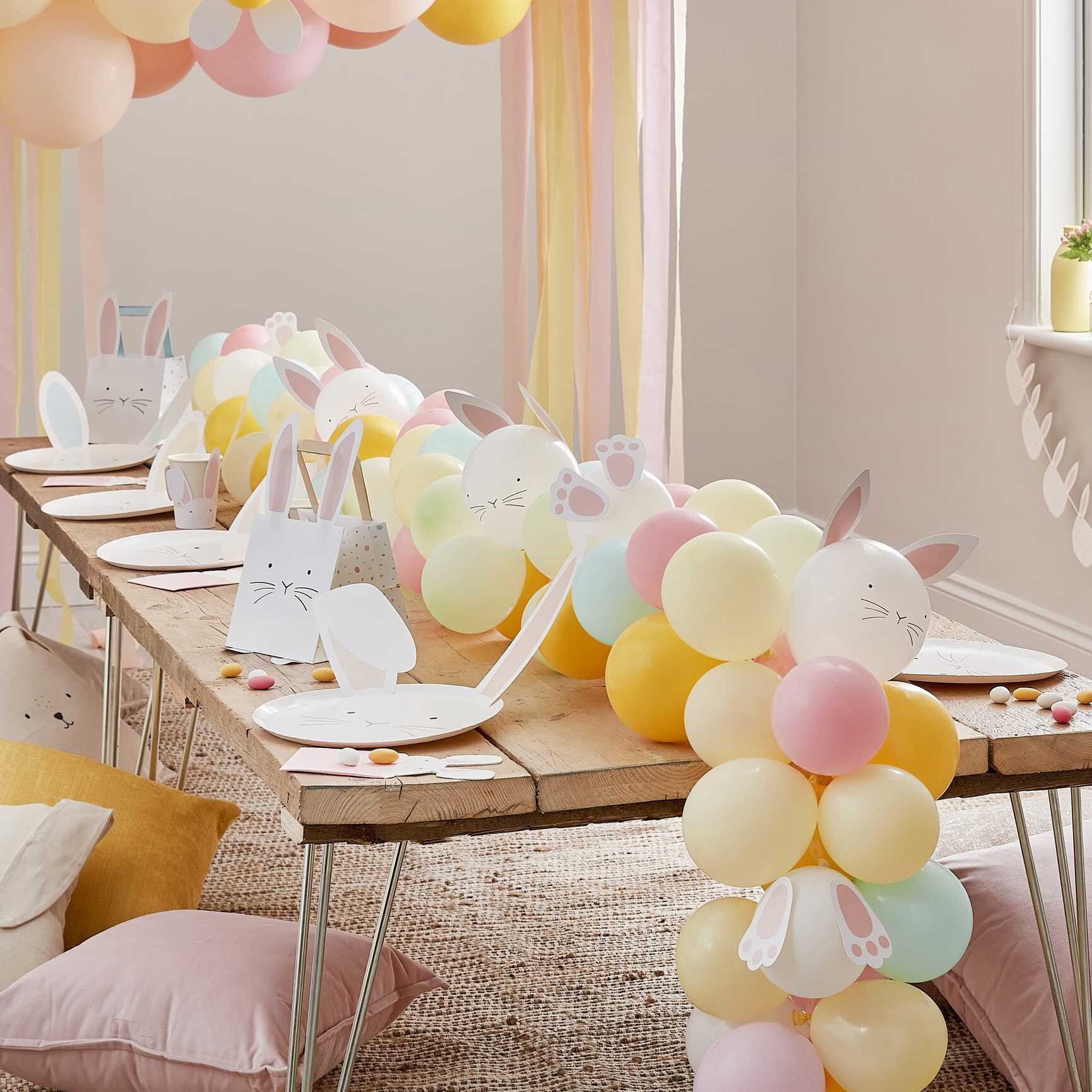 DIY Deluxe Ballongbåge - Happy Easter